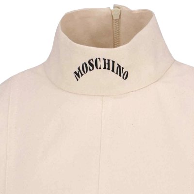 THE SLEEVELESS TANK TOP